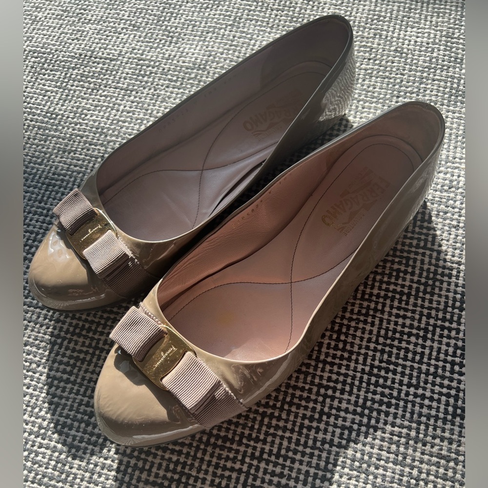 Salvatore Ferragamo Beige Patent Leather Flats
